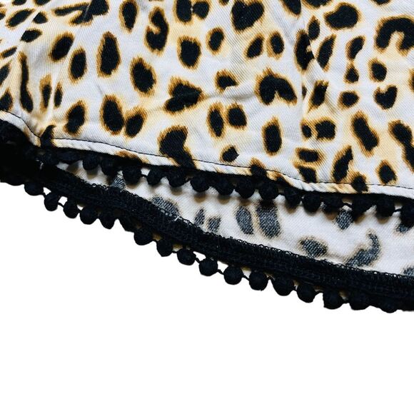 10/$25🦋 VS PINK Black & Tan Leopard Print Tasseled Shorts - Size XS - Picture 3 of 11